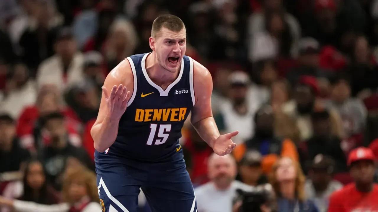 穆古鲁扎连续十二场比赛得分超过重返赛场,DWG不断突破! 穆古鲁扎连续十二场比赛得分超过重返赛场,DWG不断突破!